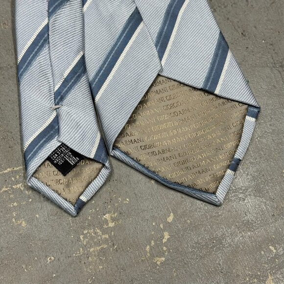 Giorgio Armani Tie Striped 100% Silk Made in Italy Woven Blue 4" - Picture 5 of 5